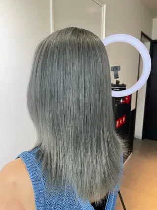 ミディアム カラー ショート/脱白髪染め ☆宇﨑悠実のヘアスタイル