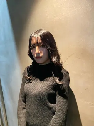 ロング 韓国風レイヤー× くびれヘア艶髪のヘアスタイル