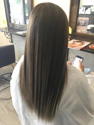 ロング 松本 亮のヘアスタイル