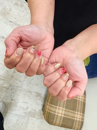 ネイル 吉田 里菜のネイルデザイン