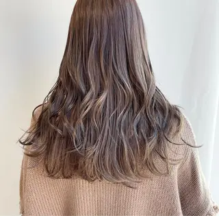 カラー 山口 莉奈のヘアスタイル