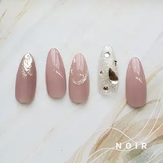 ネイル NOIR 長谷川のネイルデザイン