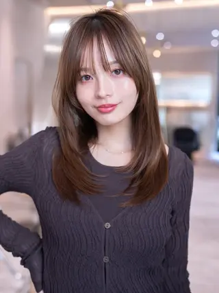セミロング レイヤー似合わせ 透明感カラーりきやのヘアスタイル