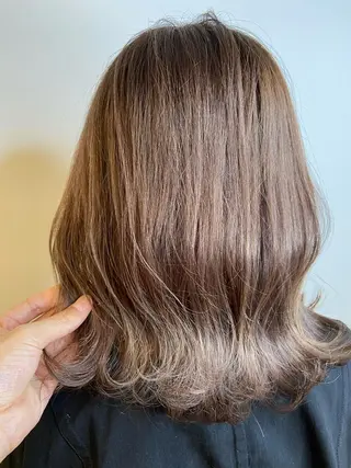 ミディアム パーソナルカラー骨格 顔タイプ 川野龍一のヘアスタイル