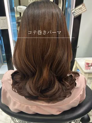 ミディアム パーマ 韓国っぽ透け感カラー マンツーマン🫧なおのヘアスタイル