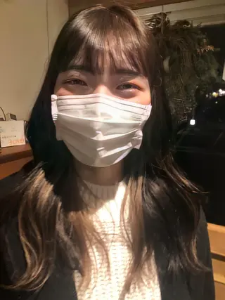 ロング カラー 鈴木 世莉のヘアスタイル
