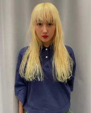 ミディアム カラー ブリーチ😼 ボブ✍️レイヤーのヘアスタイル