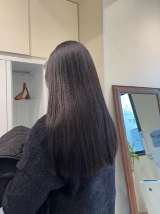 ロング 垢抜け小顔レイヤー オリーブ/スミレのヘアスタイル