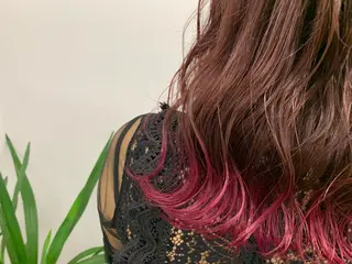 セミロング カラー leben serikaのヘアスタイル