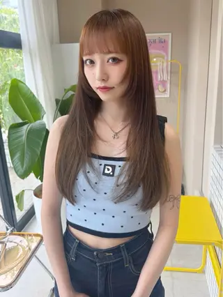 ロング カラー ヘアアレンジ 🫧umu.🫧韓国 /レイヤー/ハッシュのヘアスタイル