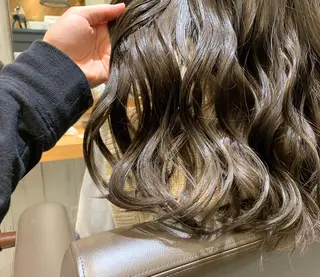 ロング COSTAEST加藤 まり子🪴のヘアスタイル