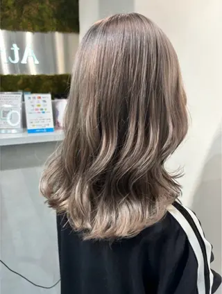 セミロング カラー 美桜🪽🫧 レイヤー特化のヘアスタイル