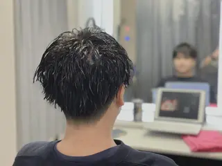 パーマ メンズ 平山 弘樹のヘアスタイル