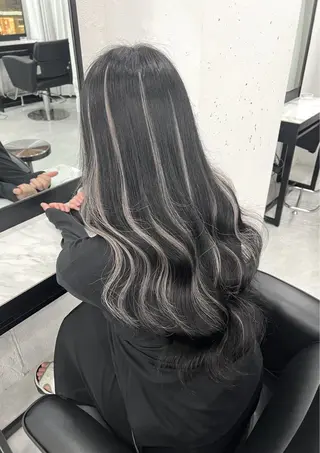 ロング カラー wistell/ ayukaのヘアスタイル