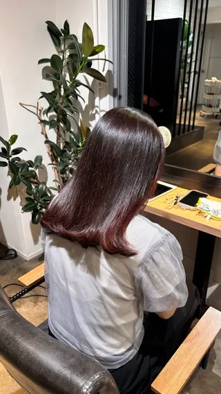 ミディアム カラー momo/レイヤー /デザインカラーのヘアスタイル