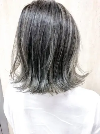 ショート カラー BOX mico.のヘアスタイル