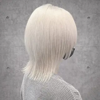 ショート カラー ✨ブリーチ支持No1 複雑履歴修正/舘岡のヘアスタイル