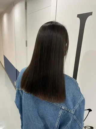 セミロング カラー 過去一の柔髪ヘア 🌿einshairのヘアスタイル