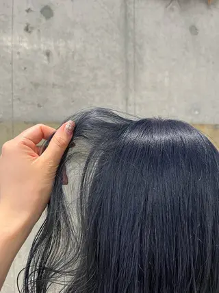 ロング 瑠己杏 :ボブ/ ハイトーンワンカラーのヘアスタイル