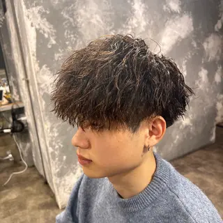 メンズ 🪽直毛男子の救世主 🪽フェザーパーマのヘアスタイル