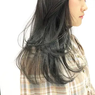 ロング カラー 相川 愛実のヘアスタイル