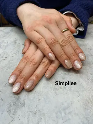 ネイル シンプリーワン 渋谷店🪄MOENAのネイルデザイン