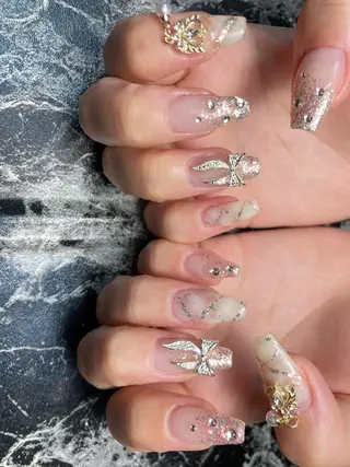 セミロング ネイル ✴︎ Delightのネイルデザイン