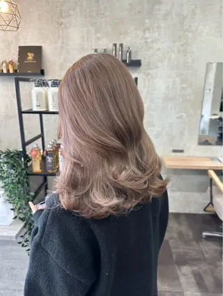 カラー 坂元 姫夏のヘアスタイル