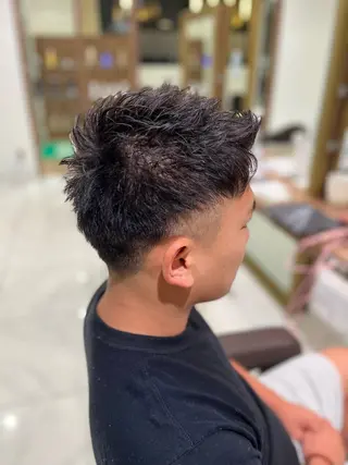 ショート メンズパーマ特化❗️ 当日予約OK今岡宏太のヘアスタイル