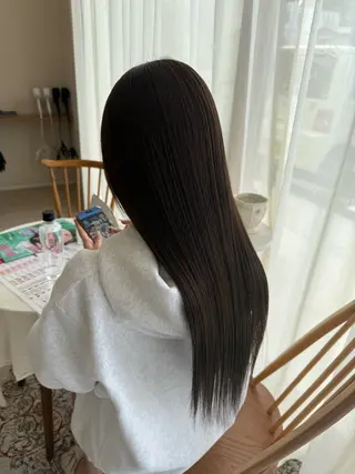 ロング カラー 松本 華林のヘアスタイル