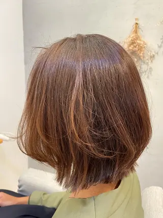 ショート カラー kuschel モリオカのヘアスタイル