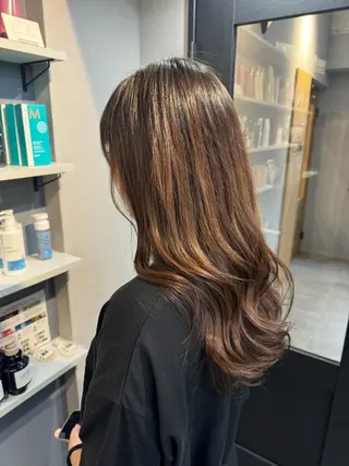 セミロング CLUTCHmuk. AIRI／完全個室のヘアスタイル