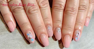 ミディアム ネイル ネイルスタジオ シェイクユアハンズのネイルデザイン