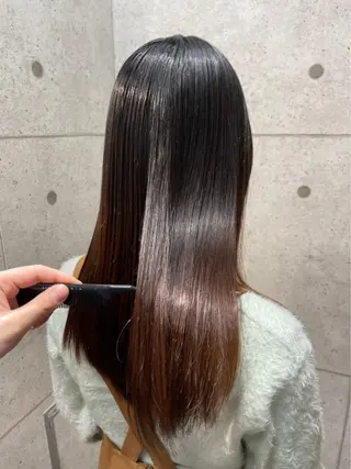ロング かがみ/メンテナンス カット無料のヘアスタイル