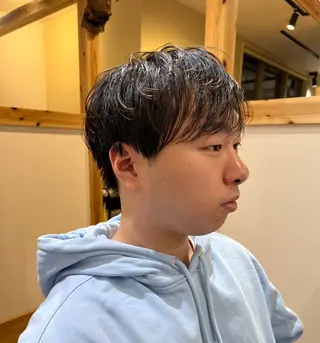 パーマ メンズ 畝原 陽真里のヘアスタイル