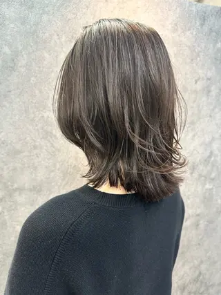 ミディアム Noyヨシモト ヒロトのヘアスタイル