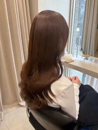 ロング カラー haru 髪質改善サロンのヘアスタイル