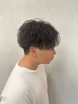 メンズ TELA HAIR 副代表RIKUのヘアスタイル