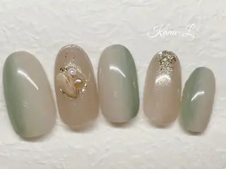 カラー ネイル 芦辺 香奈のネイルデザイン