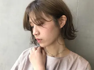 ミディアム カラー パーマ ネイル "オトナ髪”/ LAKA TOCCAのヘアスタイル