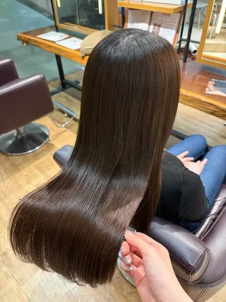 ロング 𝐀𝐲𝐚𝐤𝐚 /艶髪/ストレートのヘアスタイル