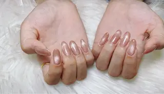 ネイル Demure リリス　銀座店のネイルデザイン