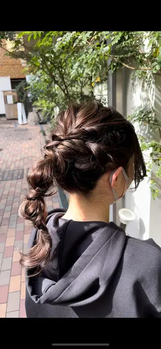 セミロング 早稲田 千尋のヘアスタイル