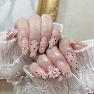 ミディアム Aila Nail HanChanのネイルデザイン