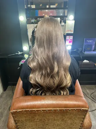 ロング カラー 奥田 星来のヘアスタイル