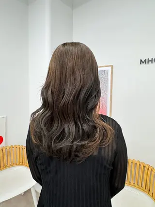セミロング 透明感カラー🫧⌇ AO🫐🩵のヘアスタイル