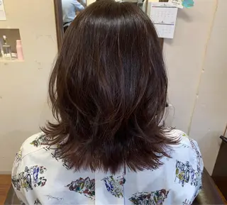 ミディアム カラー 井上 涼花のヘアスタイル