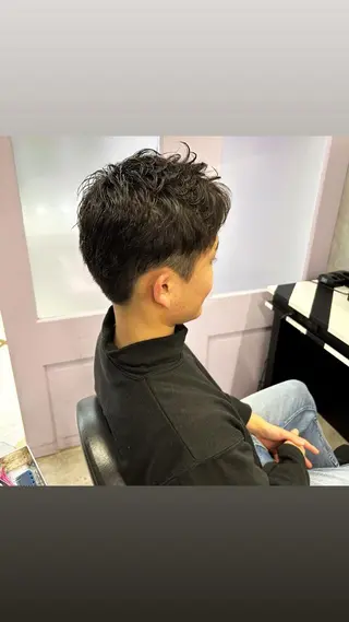 メンズ 縮毛矯正・髪質改善 特化 出納 直起のヘアスタイル