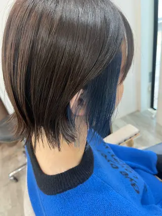 ショート カラー ambellir 山本伽椰のヘアスタイル