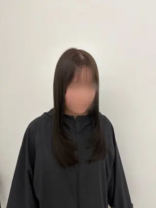 ロング 佐藤 琳のヘアスタイル